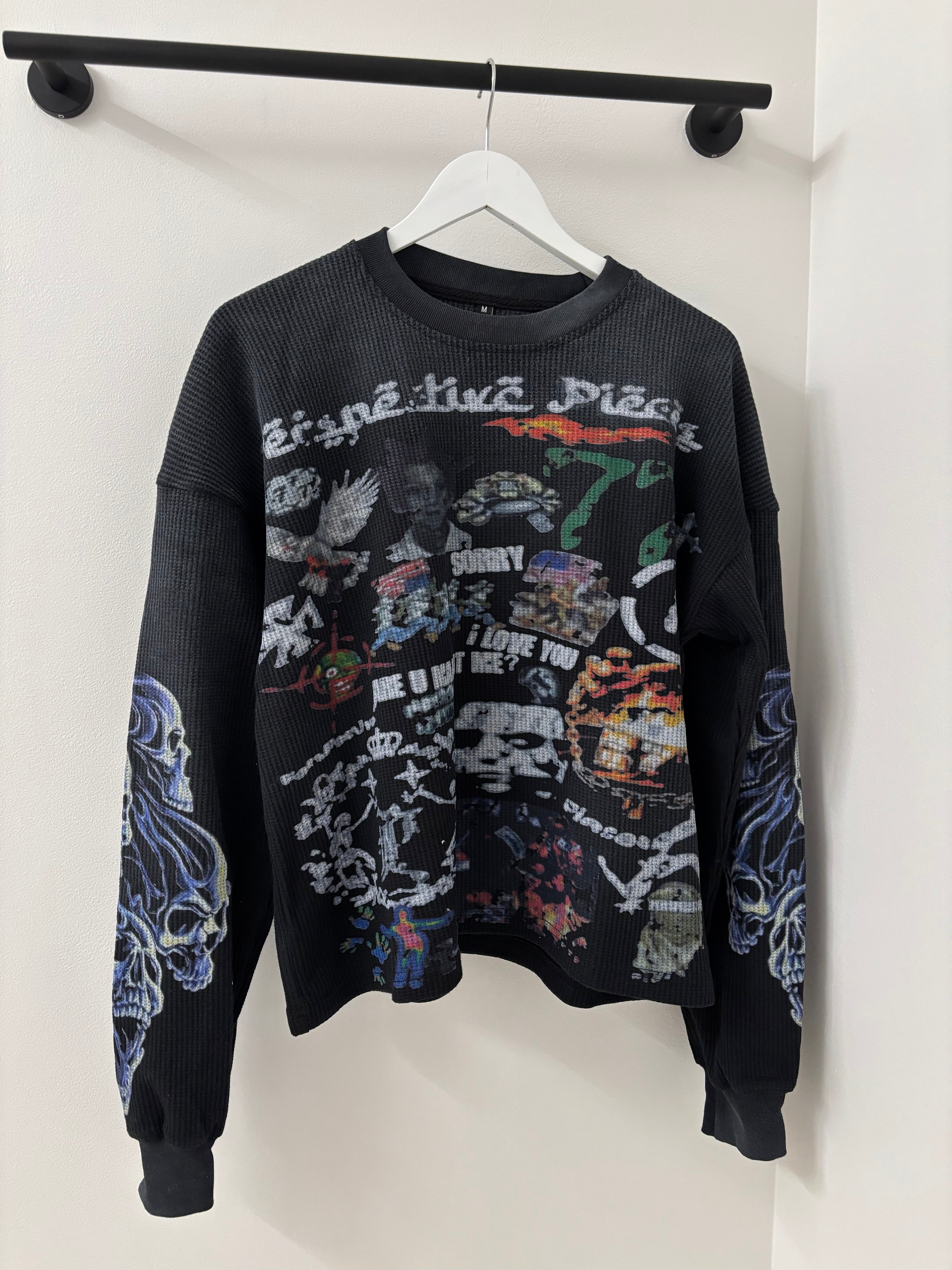 “Perspective” long sleeve thermal