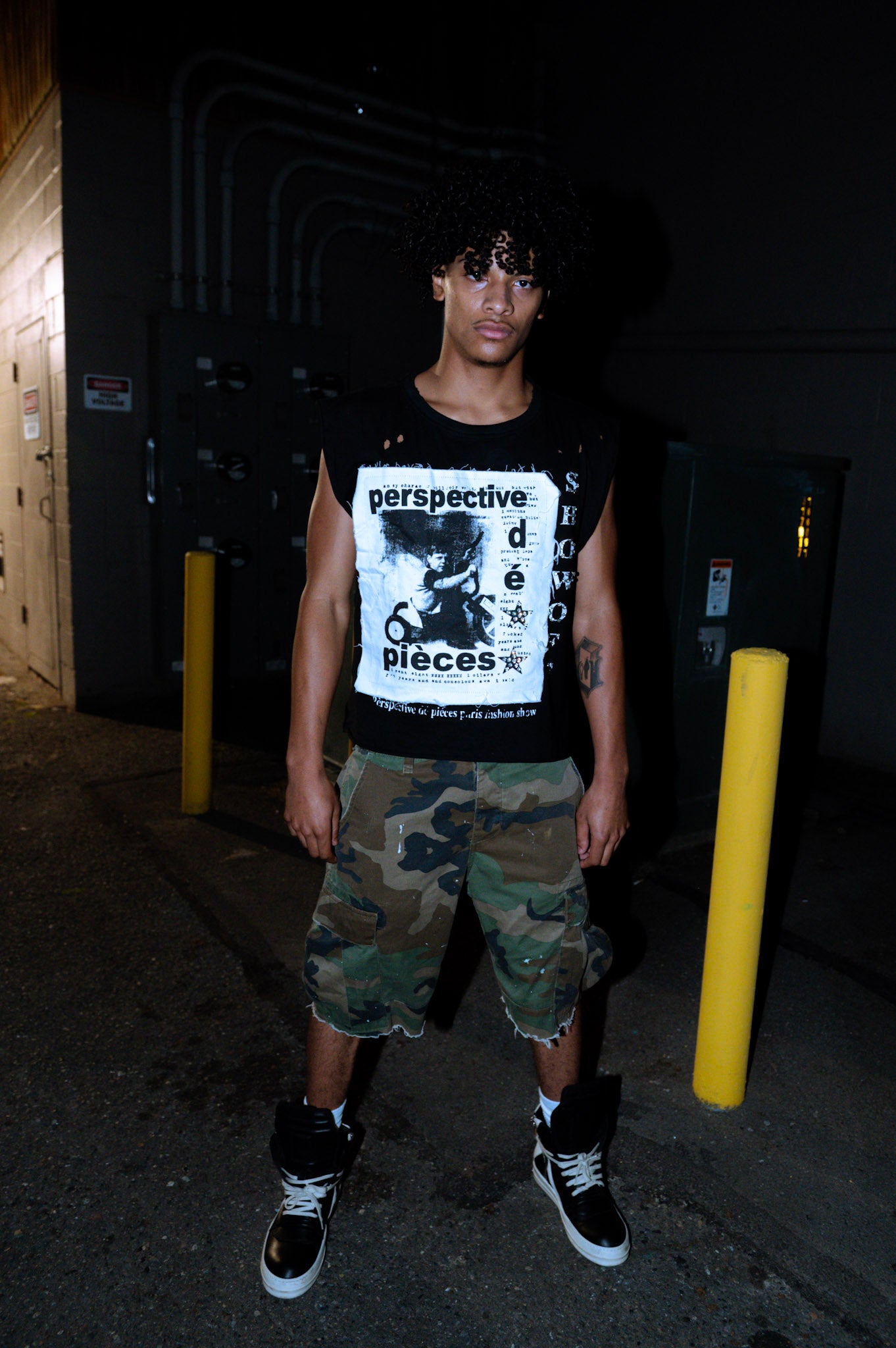 "Showoff" cut off t-shirt